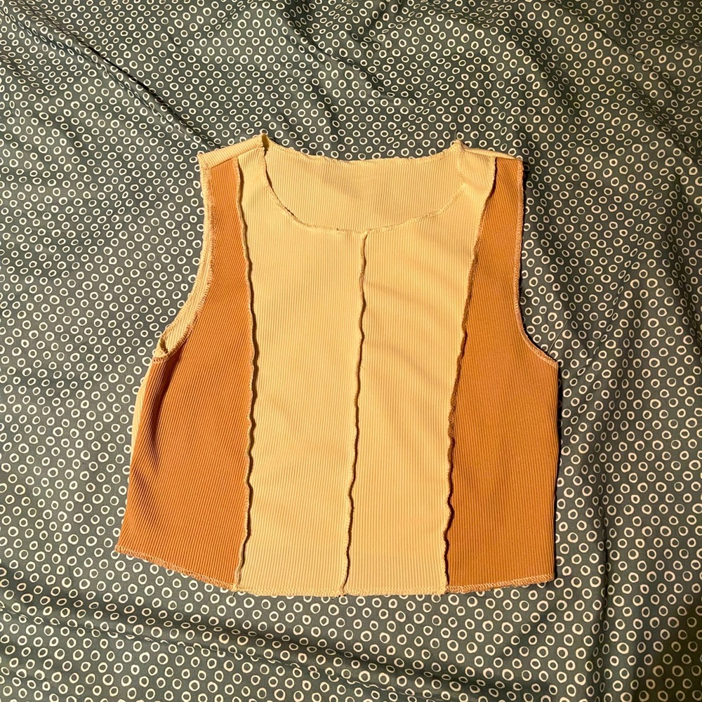 shein beige crop top